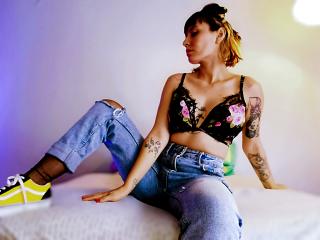 SaraleePoison Blowjob XXX Cams - Photo 8/21