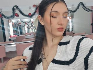ZoeAvancini MILF Live - Photo 5/9