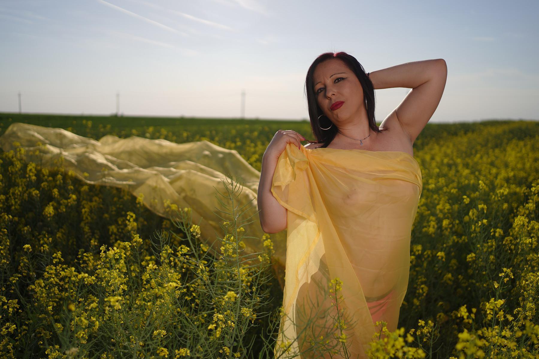 webcam model LauraSin from XloveCam webcam model LauraSin from XloveCam
