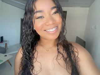AvaJones69 Webcam Porno Live - Photo 14/14