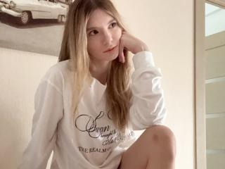 BernnyChloe Live Cam Porn - Photo 15/21
