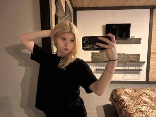 DelphineHambleton Amateur Live Cam - Photo 4/20