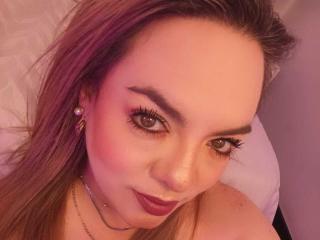 AvaMia Webcam Porno Live - Photo 18/21