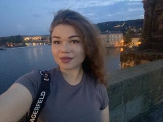 Watch  Miali69 live on XLoveCam