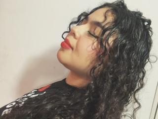 AprielKeith Webcam Porno Live - Photo 9/21