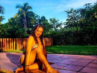 BettzabethMiller69 Live Cam Porn - Photo 8/21
