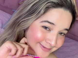 AliciaBum Webcam Porno Live - Photo 8/21