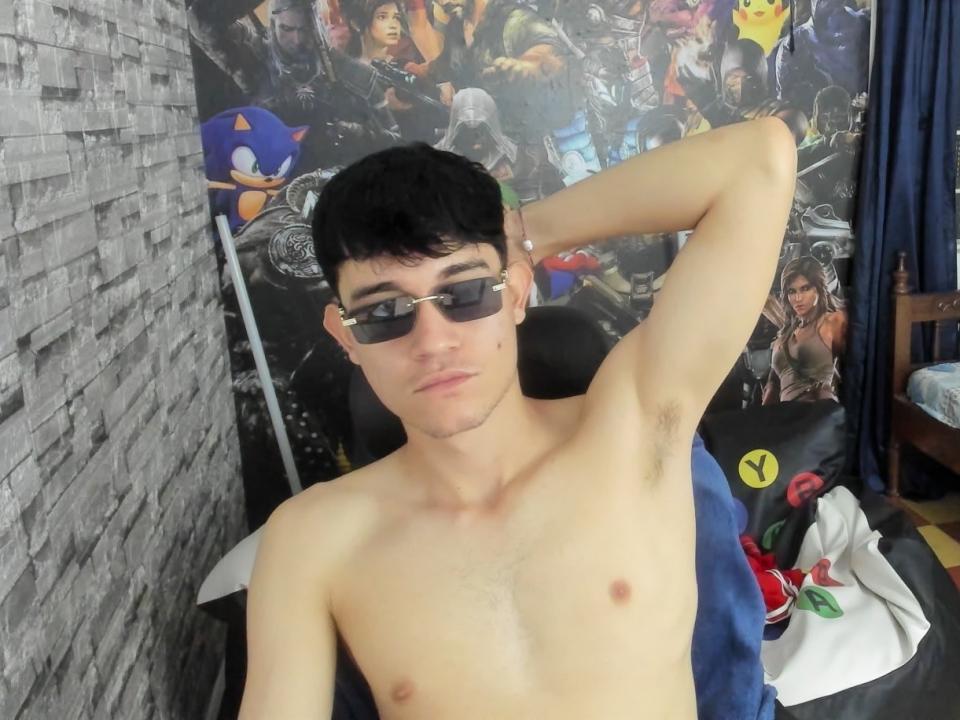 JayOrange — live cam photo 2