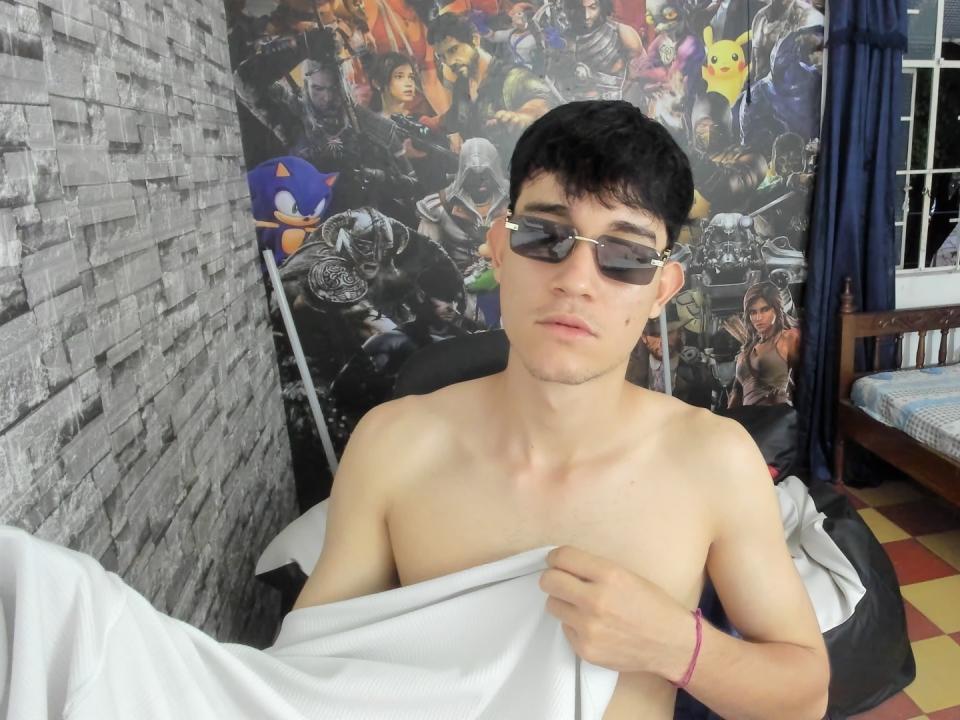 JayOrange — live cam photo 1