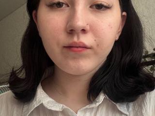 Watch  CorneliaCarrethers live on XLoveCam