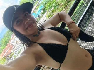 AnnaLadera Webcam Porno Live - Photo 9/21