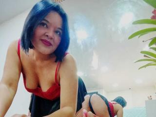 AlmaMonclair Webcam Porno Live - Photo 8/21