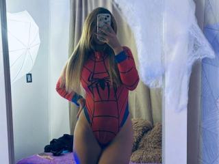 SabrinaDesire Blowjob XXX Cams - Photo 12/21