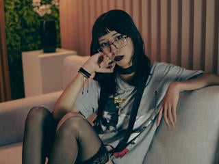 Watch YumeLee Live on XLoveCam