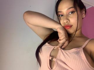 SusanBloom Blowjob XXX Cams - Photo 18/21