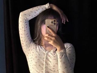 AlidaKarma Webcam Porno Live - Photo 9/19