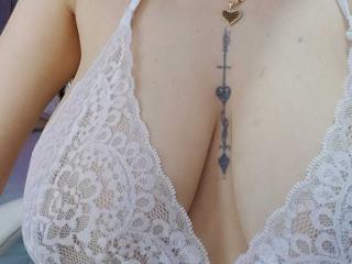 SamanthaBlow Blowjob XXX Cams - Photo 9/13