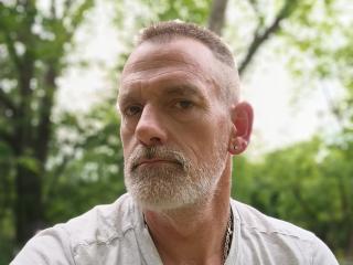 Watch  Bustotx live on XLoveCam