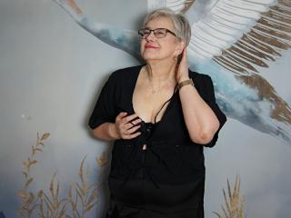 SensualIris Blowjob XXX Cams - Photo 5/13