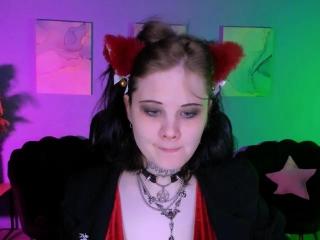 Watch NikkiKisss Live on XLoveCam