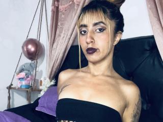 SophiaForeest Blowjob XXX Cams - Photo 9/21