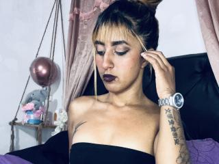 SophiaForeest Blowjob XXX Cams - Photo 7/21