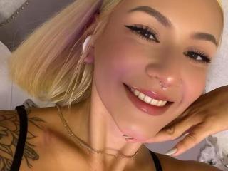 EmilyRobertts Seins Liveshow - Photo 6/21