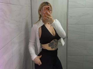 SammyViolet Fellation XXX Cams - Photo 8/21