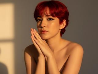 Watch MiaSinclairX Live on XLoveCam