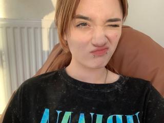 LianaKisses Anal Livecam - Photo 17/21