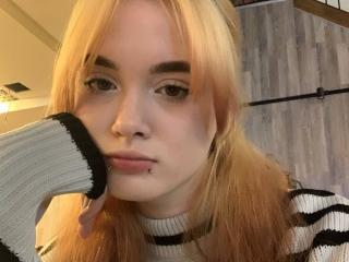 LianaKisses Anal Livecam - Photo 14/21