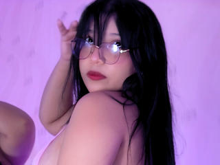 InnocenthaZel Chatte en Chaleur - Photo 4/21