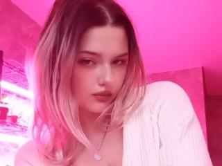 AdrianePittillo Webcam Porno Live - Photo 7/10