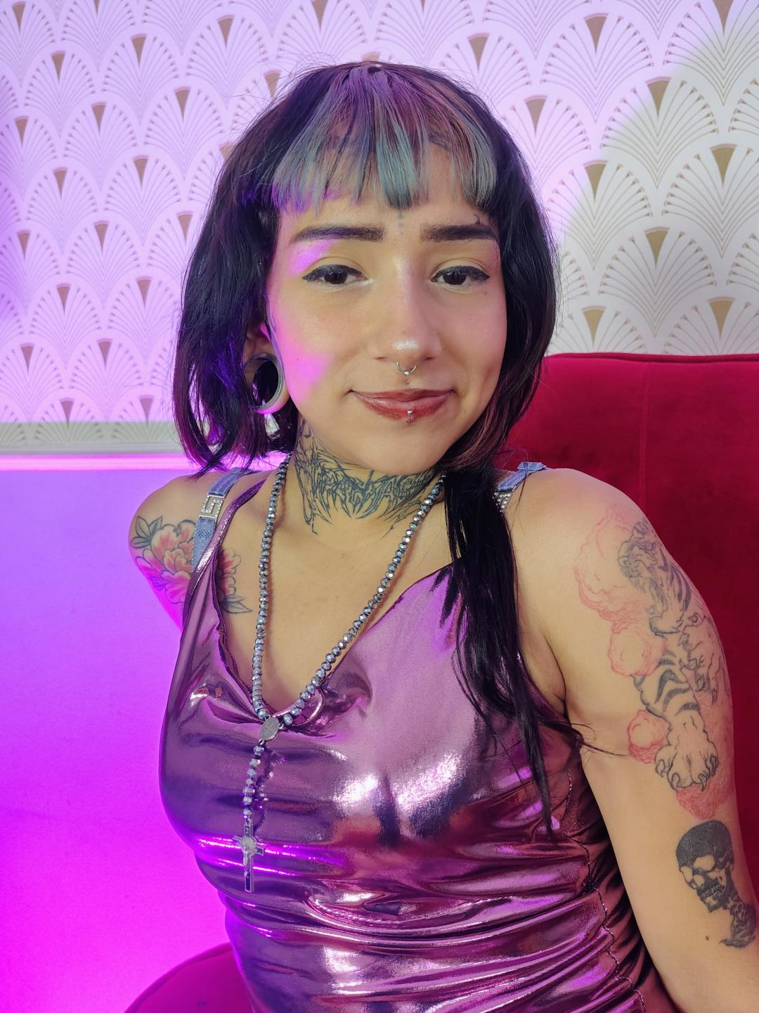 webcam model JadeBonet from XloveCam webcam model JadeBonet from XloveCam