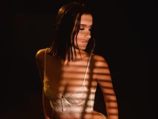 SalomeBennett Blowjob XXX Cams - Photo 11/21