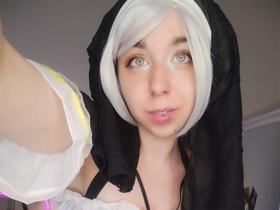 Photo 1 of AlexxisSky