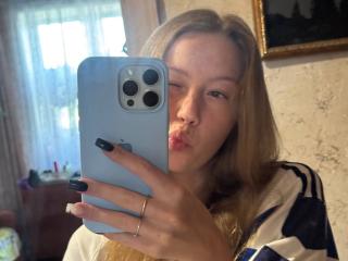 LoretaFeltner Anal Livecam - Photo 7/18
