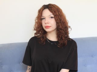 Watch  ArinaFleur live on XLoveCam