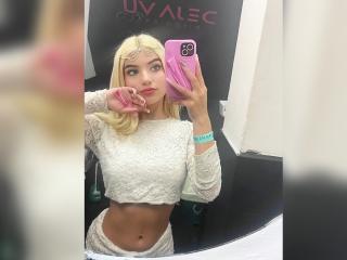 SabrinaColle Blowjob XXX Cams - Photo 16/21