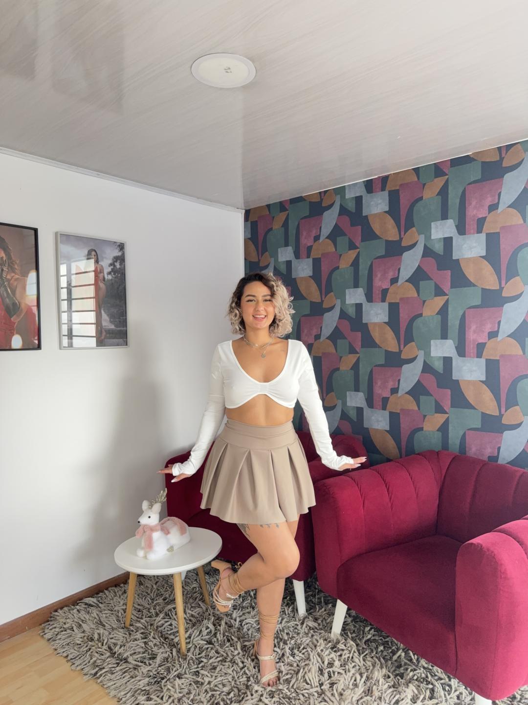 webcam model ElenaSaenz from XloveCam webcam model ElenaSaenz from XloveCam
