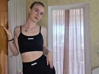 DebbyPennimpede Amateur Live Webcam - Photo 9/21