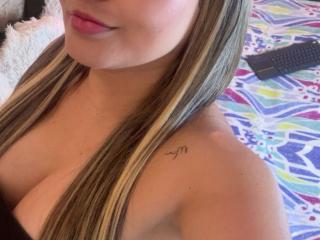 IsabellaLuxxe Image Gallery