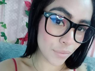 StellaBeckker Blowjob XXX Cams - Photo 12/21
