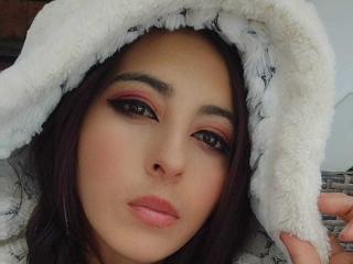 Watch AlessiaRinaldii Live on XLoveCam