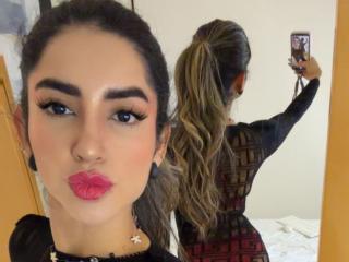 SofyaLane Blowjob XXX Cams - Photo 21/21