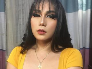 Watch TSweetieCumForU Live on XLoveCam