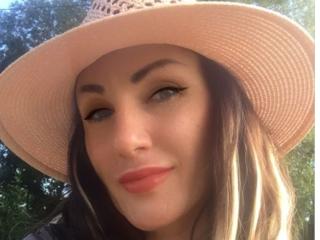 XMelanieWomans Image Gallery