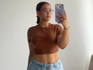 SophiaBrowm Fellation XXX Cams - Photo 18/21