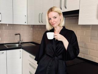 Watch TeresitaBrugal Live on XLoveCam