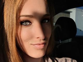 Watch  MissBrookes live on XLoveCam